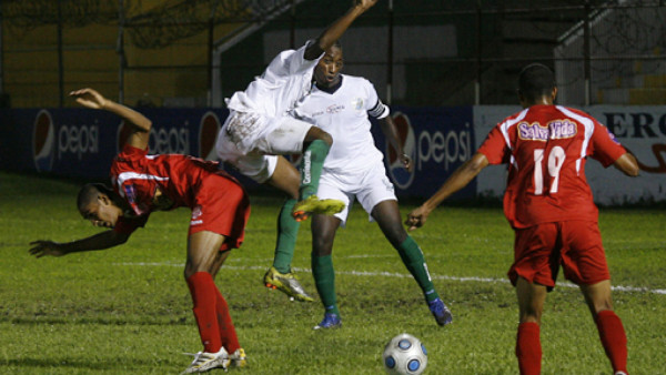 Hispano y Deportes Savio aburrieron en Comayagua