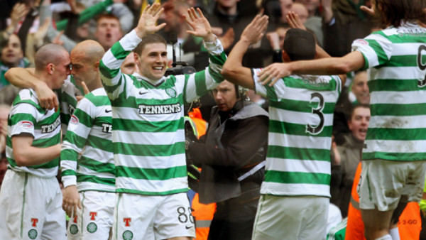 Emilio y el Celtic a los playoff de la Champions League