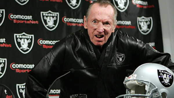 Fallece Al Davis, dueño de los Raiders de Oakland