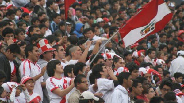 Muere aficionado tras gritar los goles de Perú contra Venezuela