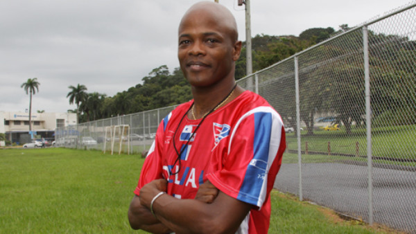 Dely Valdés: 'Una victoria contra Canadá nos daría casi la clasificación'