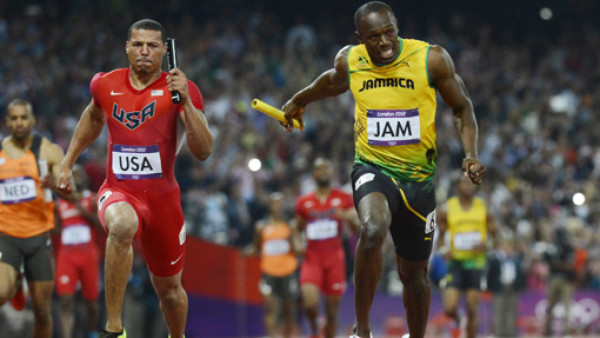 Usain Bolt culmina el doble triple con récord mundial