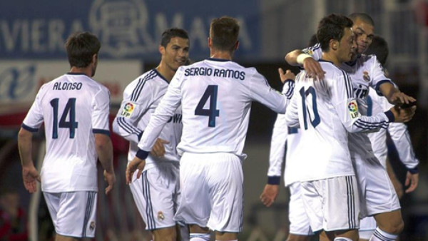 VIDEO: Encuentran maquillaje en camerino utilizado por Real Madrid