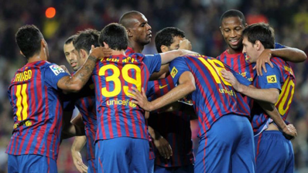 Messi hace triplete en goleada del Barcelona al Mallorca