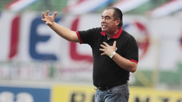 Las crudas y fuertes respuestas de Edwin Pavón a la prensa