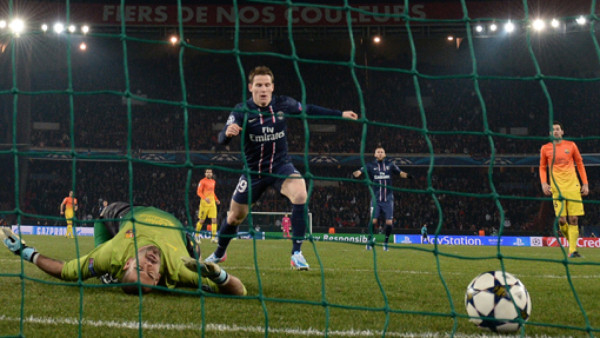 VIDEO: La mala fortuna de Víctor Valdés con el Barcelona