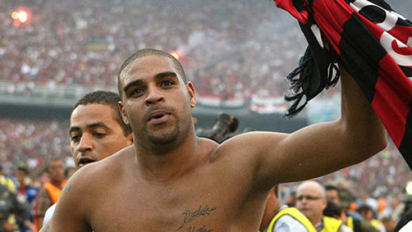 Adriano no le disparó a una mujer en Brasil