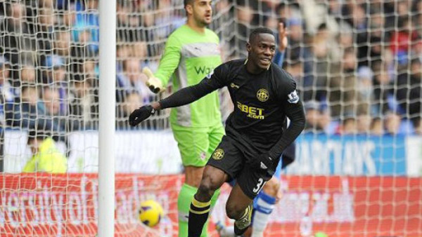 Wigan golea al Reading y Maynor anota