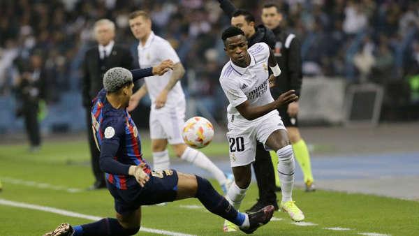 Vinicius y Araujo se volverán a cruzar en el clásico que se jugará en el Camp Nou.