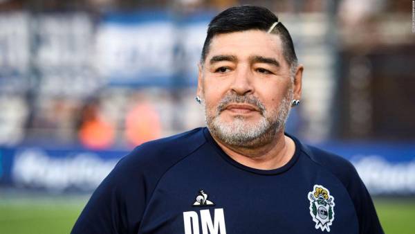 Troglio cuenta todo: La razón de su renuncia en Olimpia, lo que miraba en las fiestas de Maradona y, ¿llevará hondureños a Argentina?