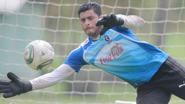 Noel se queja de la iluminación del estadio de Choloma