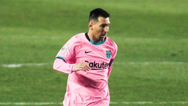 Mercado de fichajes: Arsenal quiere robarle crack a Barcelona, trueque Inter-Roma por delantero y Juventus contrata