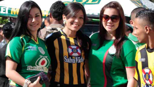 Ambiente del clásico sampedrano