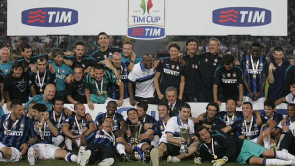 David Suazo celebró con el Inter