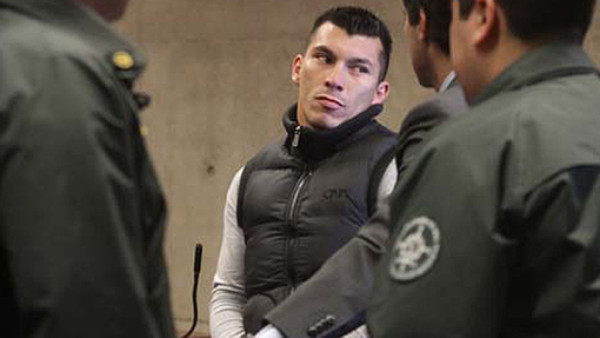 VIDEO: Chileno Gary Medel acusado de agredir a periodista