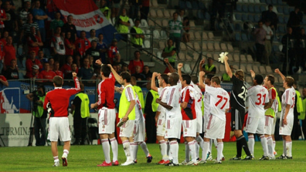 Wisla avanza a la tercera fase de la Champions League