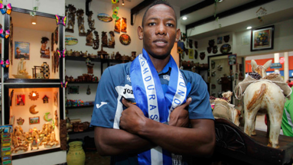 Aconsejan a Romell Quioto para que se vaya a Polonia