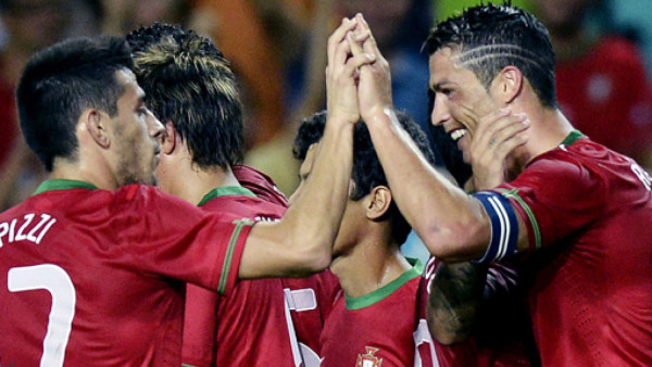 Cristiano salva a Portugal de último momento