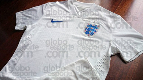 Se filtra posible camisa de Inglaterra para el Mundial de Brasil