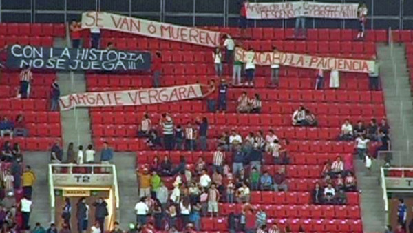 Aficionados de Chivas amenazan de muerte a sus jugadores