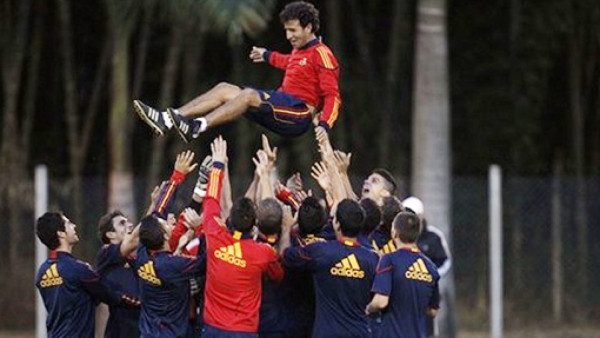 Prensa española: 'Pista libre, la suerte acompaña a la Rojita'