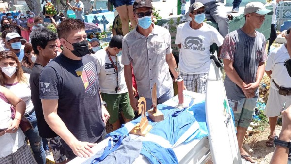 Conmoción en El Salvador: así era Katherine Díaz, la surfista que murió tras ser alcanzada por un rayo