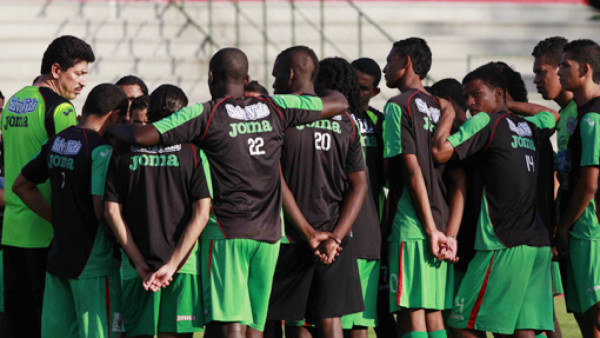 De la mano de Carlos Martínez, Marathón arranca pretemporada