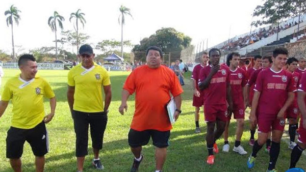 En El Salvador, día de análisis por el mal momento en el Águila&nbsp;&nbsp;