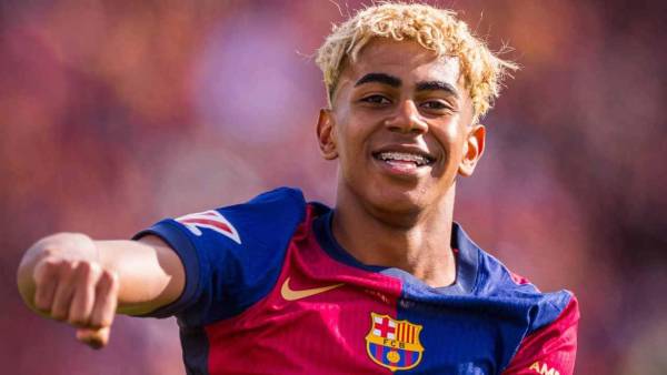 Lamine Yamal es uno de los grandes favoritos a ganar el Balón de Oro 2025.