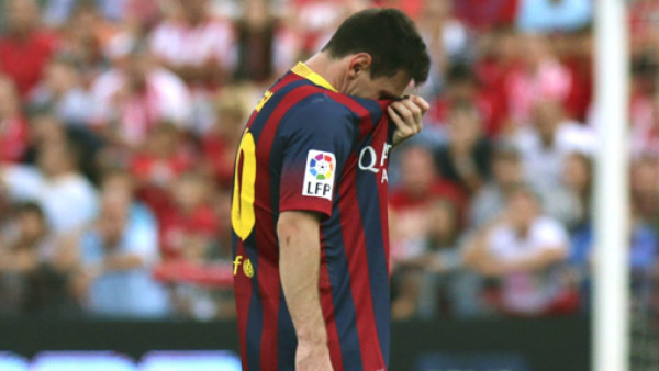 Messi fue sustituido en el primer tiempo por lesión muscular