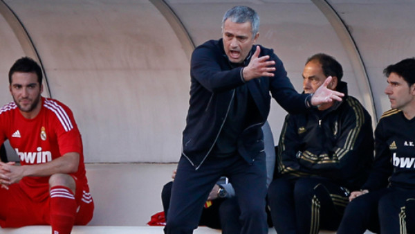 Mirá el regaño que Mourinho le dio a Higuaín