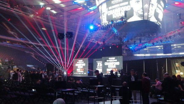 ¡Impresionante! Así es el ambiente previo a la pelea entre Teofimo López y Edis Tatli