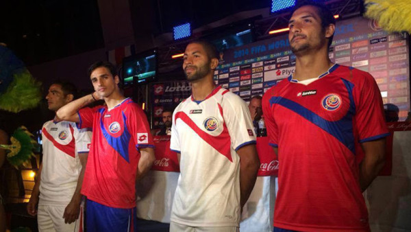 Polémica por el diseño del uniforme mundialista de Costa Rica