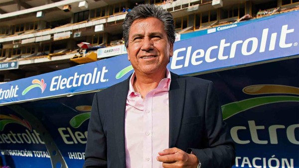 Mundialistas, interinatos y pruebas: Los 27 entrenadores que ha tenido Chivas en la era de Jorge Vergara