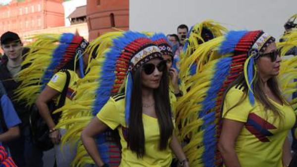 ¡Vaya creatividad! Los aficionados que se roban las miradas en el mundial de Rusia