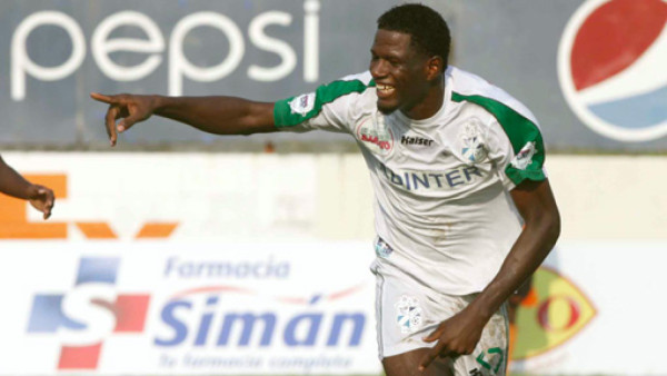 Jerryk Díaz no estará hoy ante Olimpia