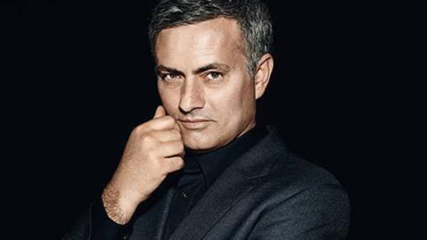 Mourinho muestra sus dotes de modelo