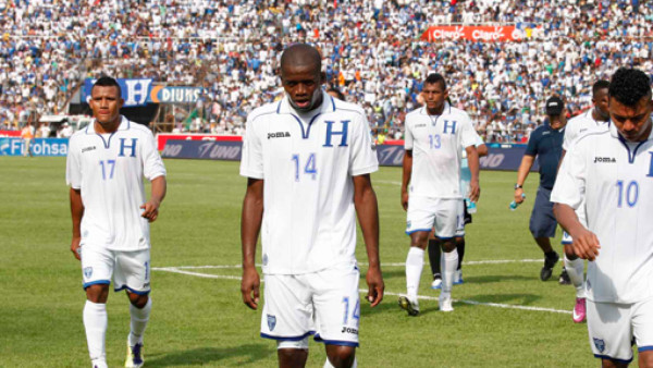 A pesar que no anotó, para la afición Boniek García fue el mejor ante Canadá