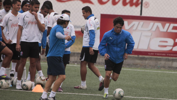 Olimpia esconde sus armas y cierra portones en sus entrenamientos