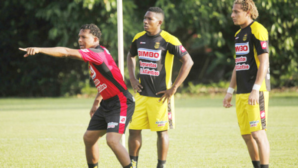 El primer mensaje de Carlos Pavón a sus jugadores como asistente técnico