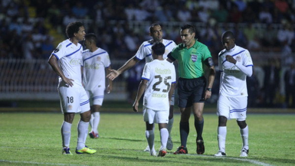 El penal que no sancionó 'Chiquidrácula' a favor del Olimpia