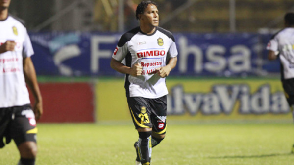 Carlos Pavón puede jugar 15 o 20 minutos