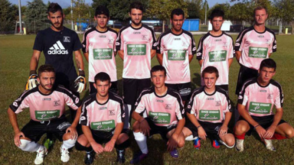 INSÓLITO: Prostíbulos y funerarias patrocinan a clubes griegos