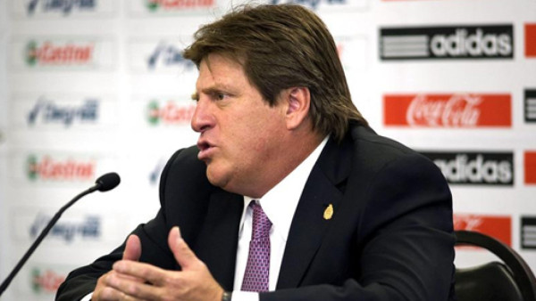 'Piojo” Herrera no convocaría legionarios para repechaje ante Nueva Zelanda