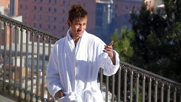 Un falso Neymar fumando engaña a los italianos