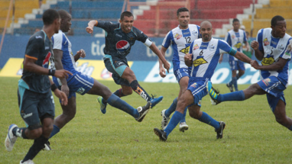 El Victoria gana y hunde al Motagua