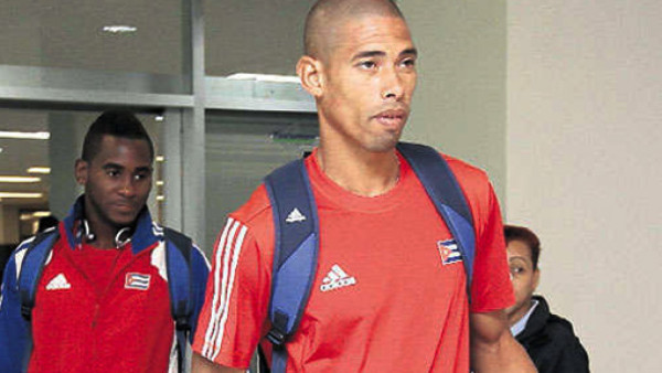 Tres jugadores claves renuncian de la seleccion mayor de Cuba