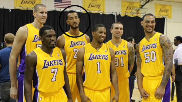 Hondureño es fichado por los Lakers