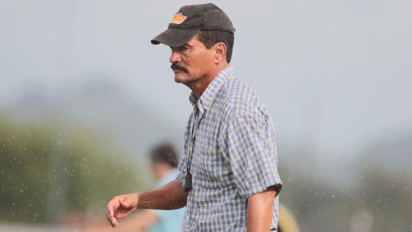 Presidente del Savio separa al técnico Hernán García