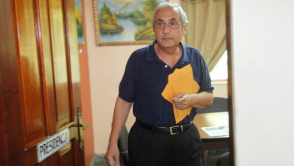 En sobre de papel manila se hizo el sorteo